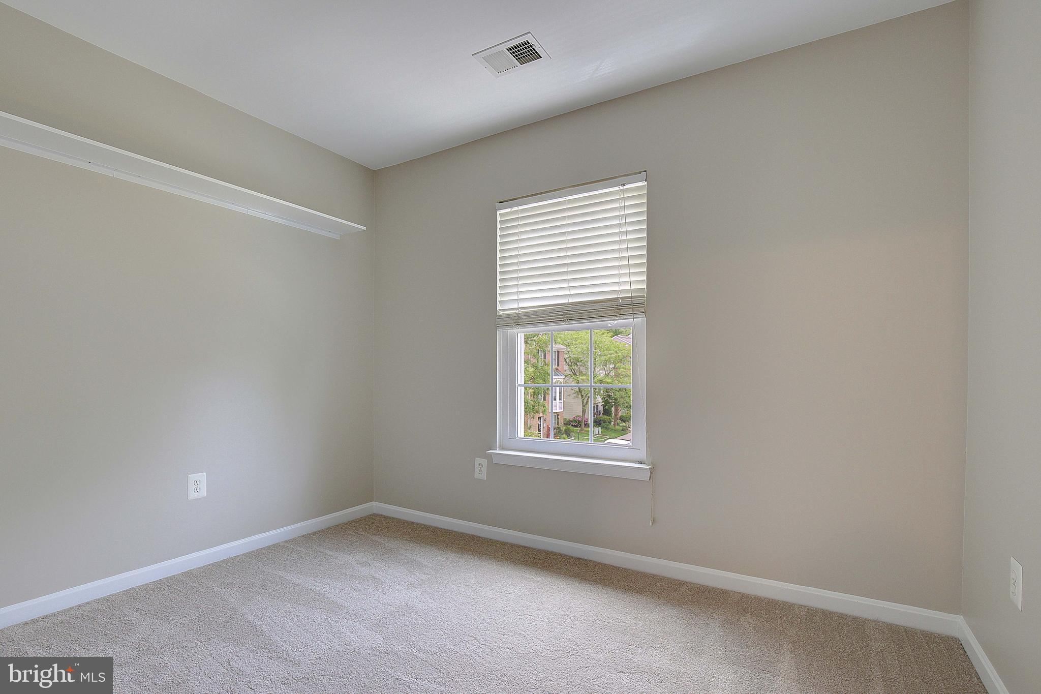 RIVER OAKS - Residential