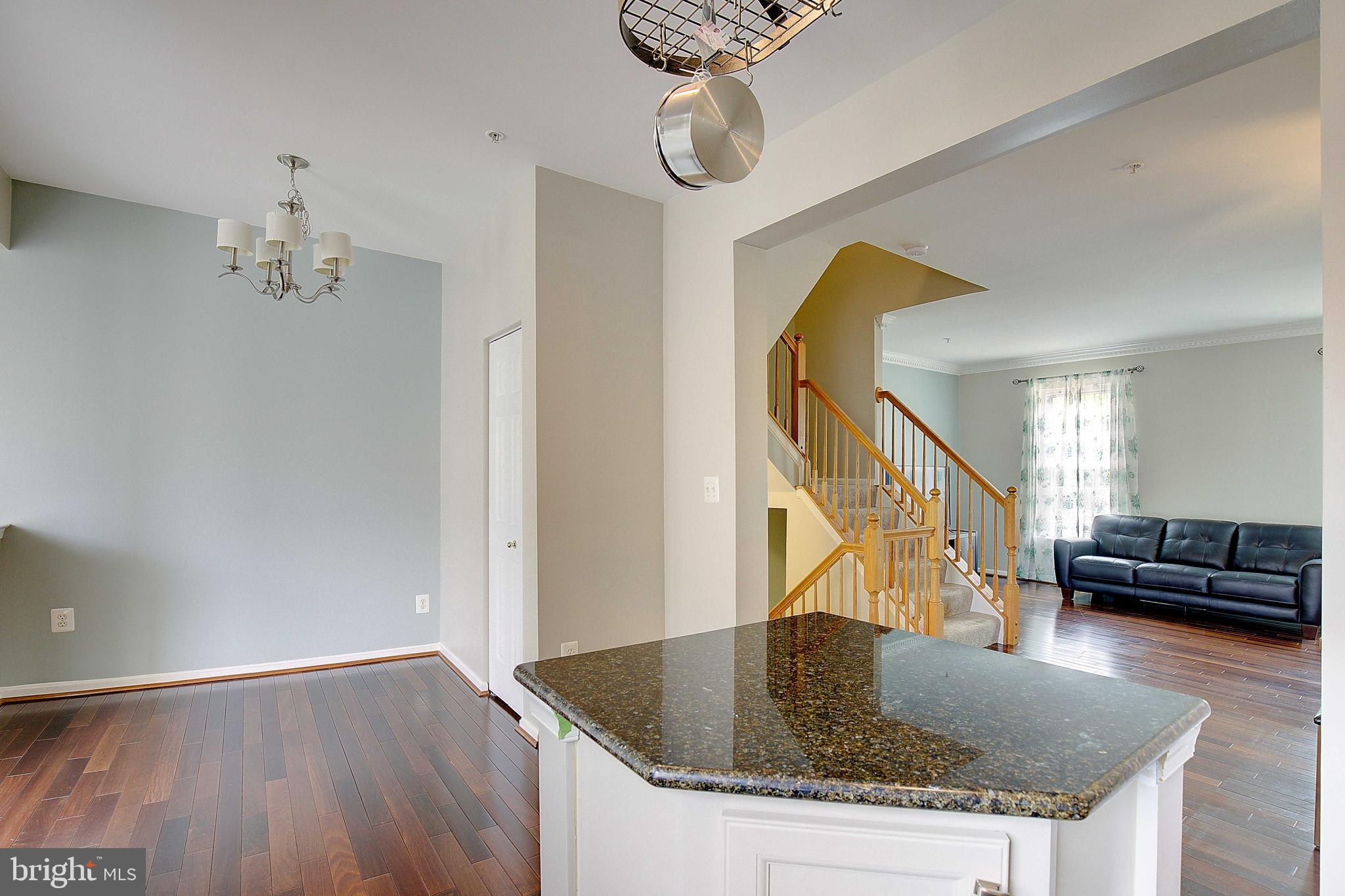 RIVER OAKS - Residential