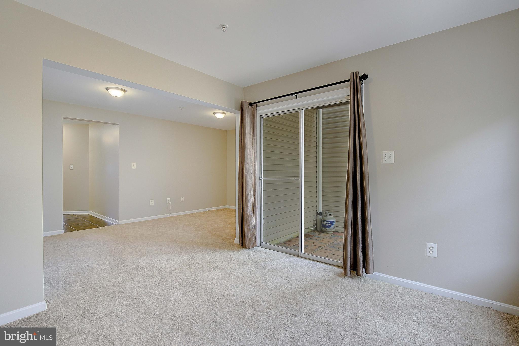 RIVER OAKS - Residential