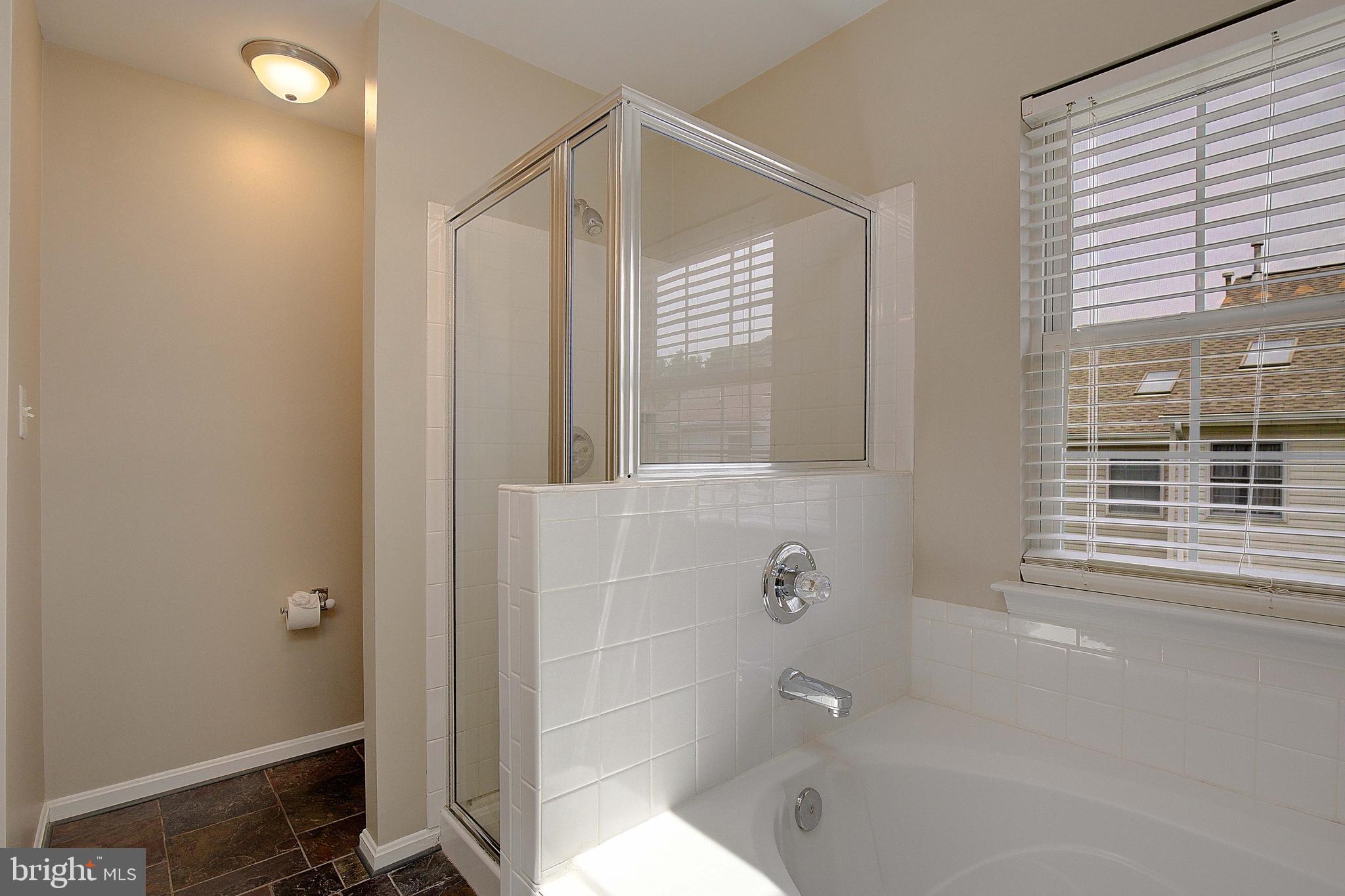 RIVER OAKS - Residential