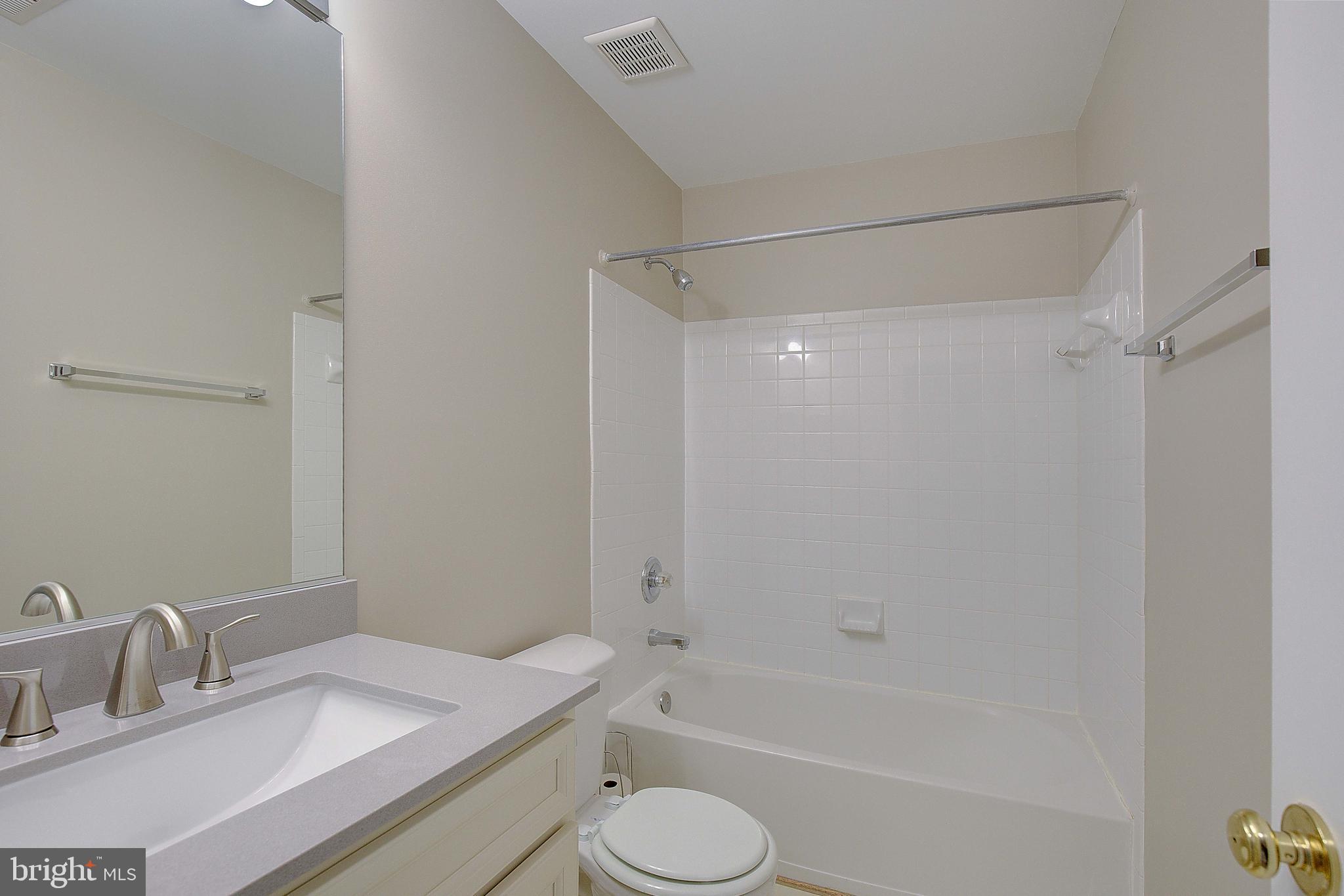 RIVER OAKS - Residential