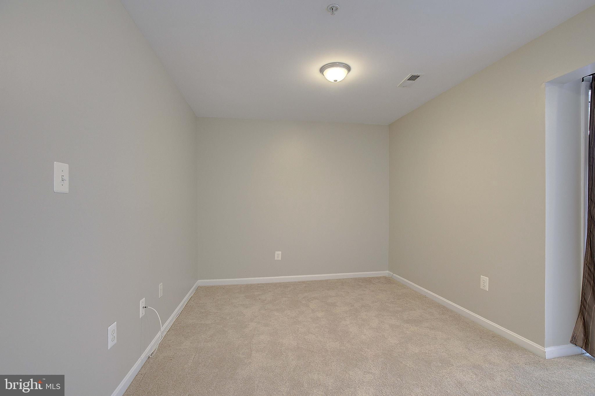 RIVER OAKS - Residential