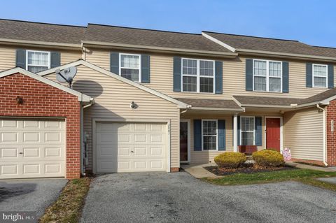 2005 GREYSTONE DRIVE LEBANON PA 17042