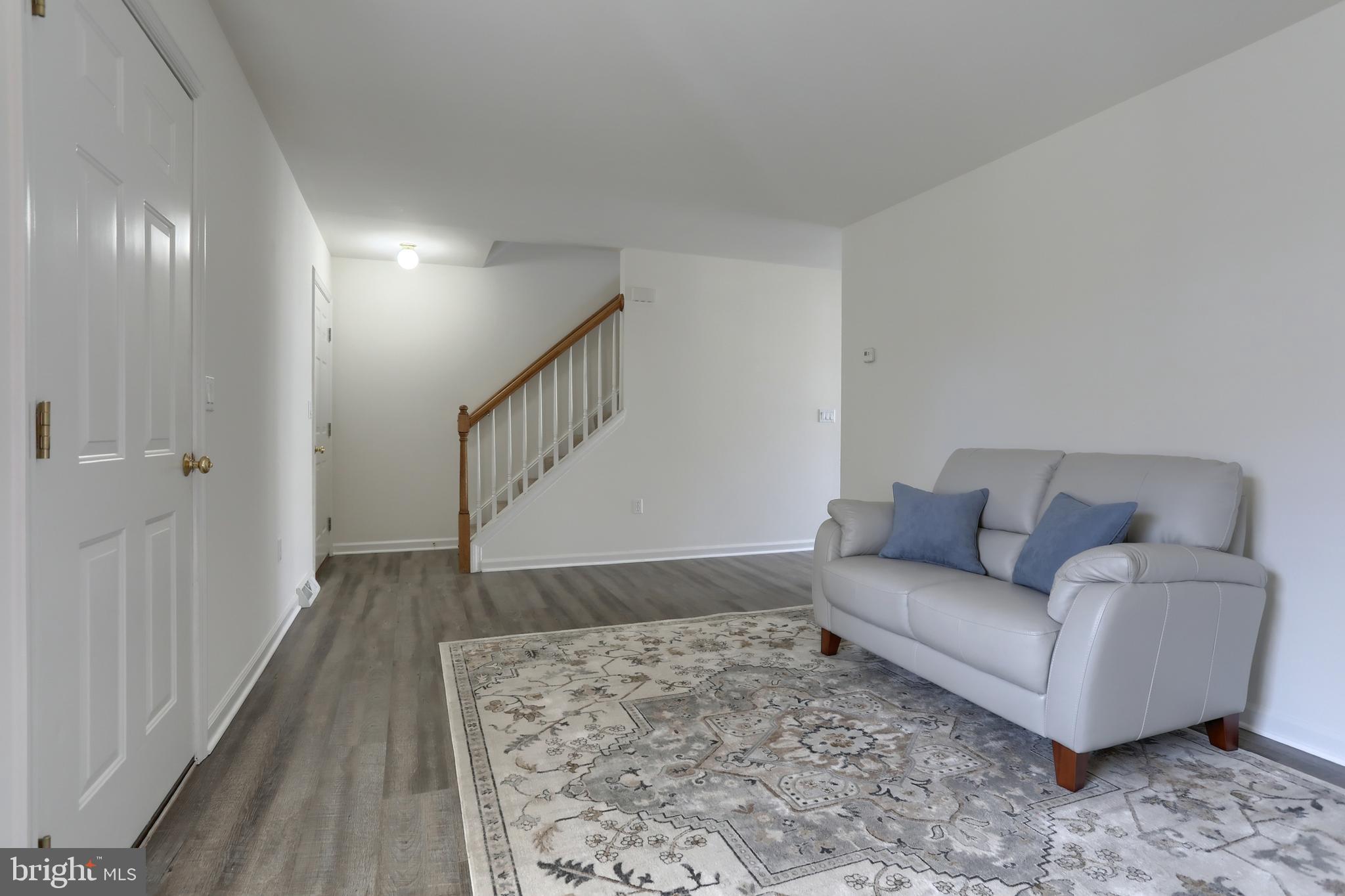 OAK HILLS - Residential