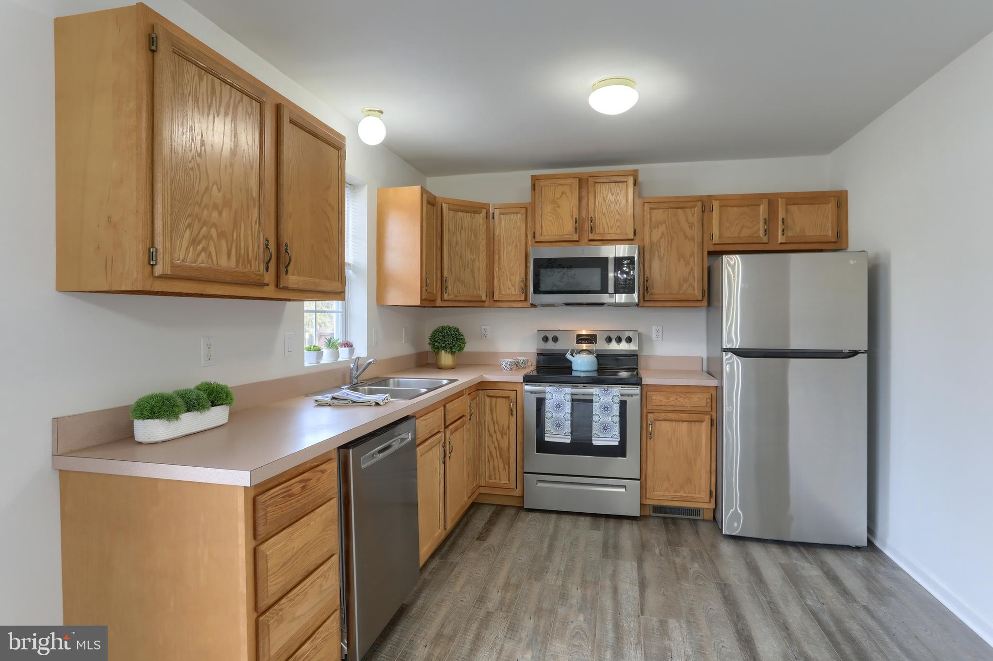 OAK HILLS - Residential