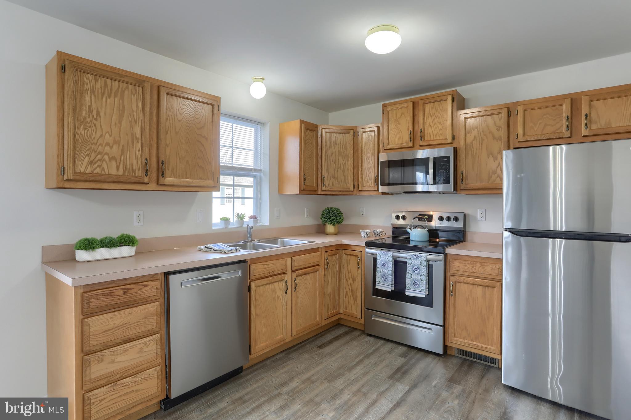 OAK HILLS - Residential