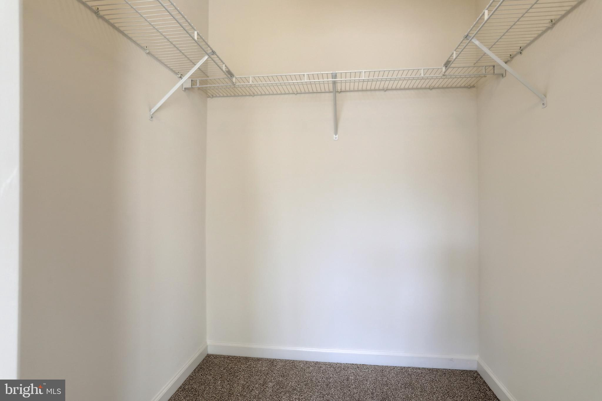 OAK HILLS - Residential