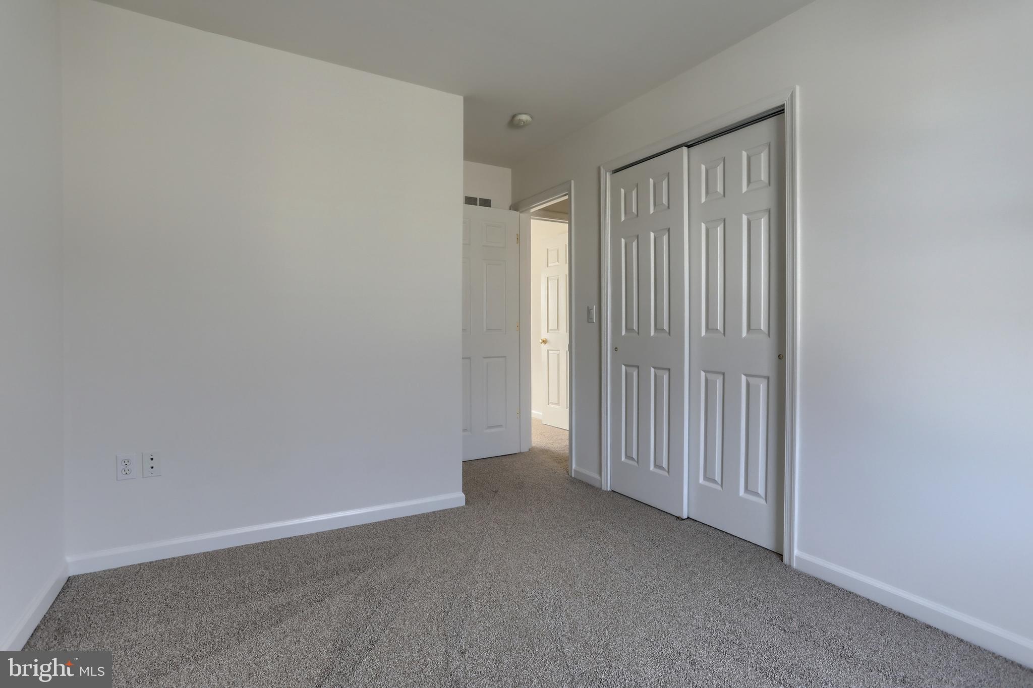 OAK HILLS - Residential