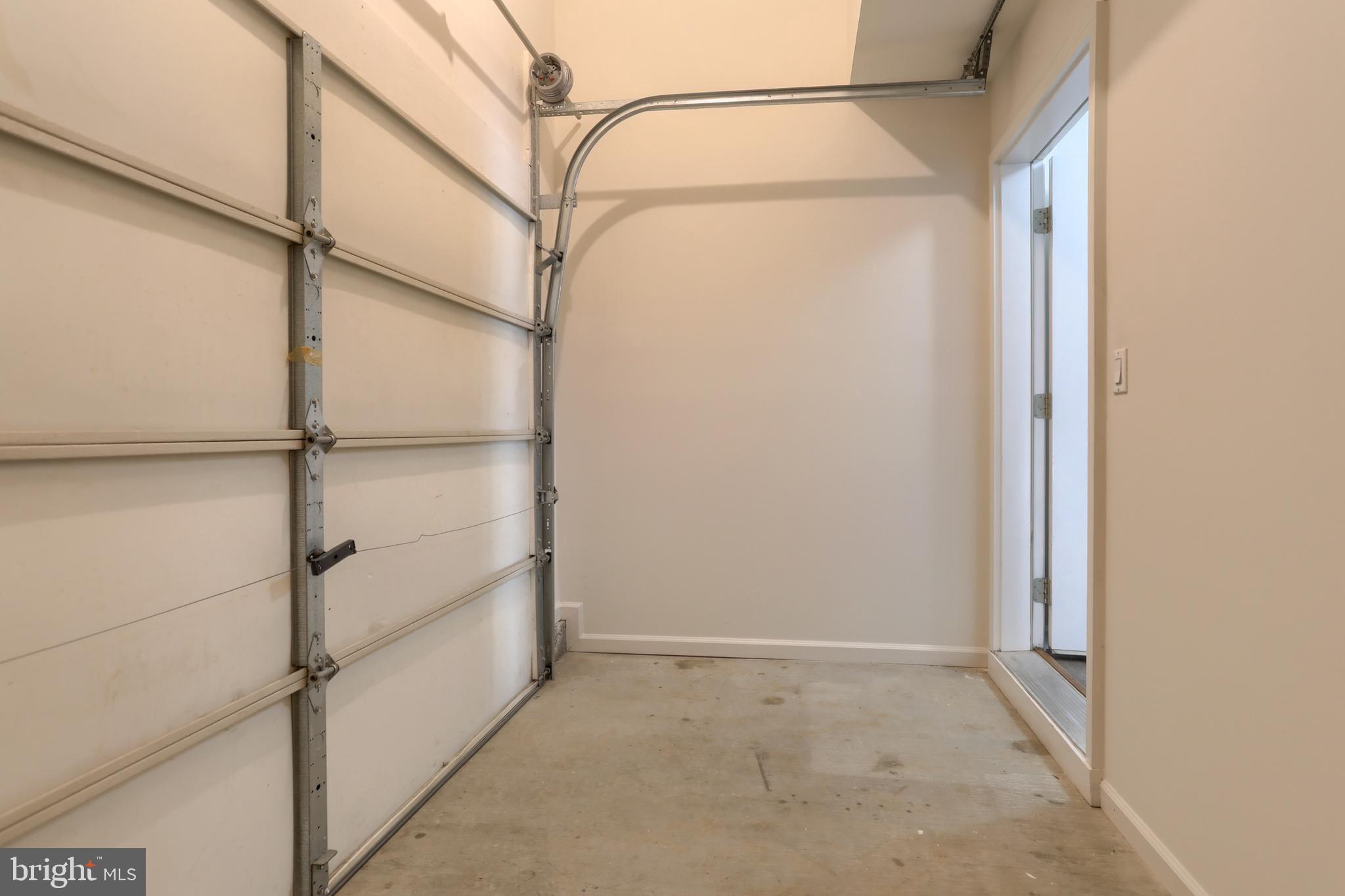 OAK HILLS - Residential