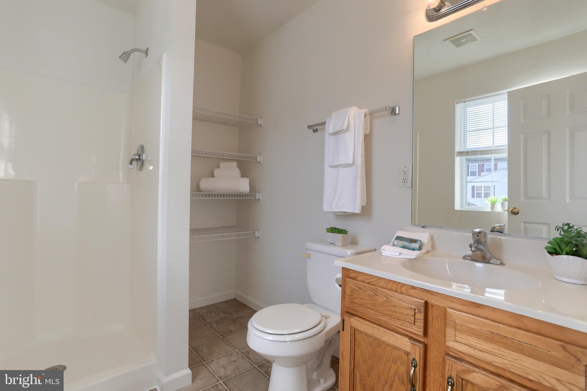 OAK HILLS - Residential