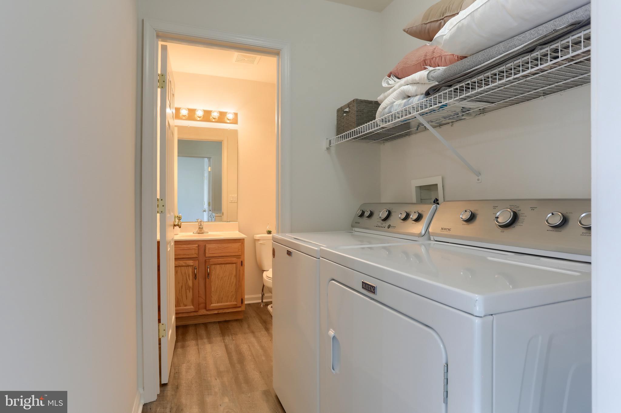 OAK HILLS - Residential