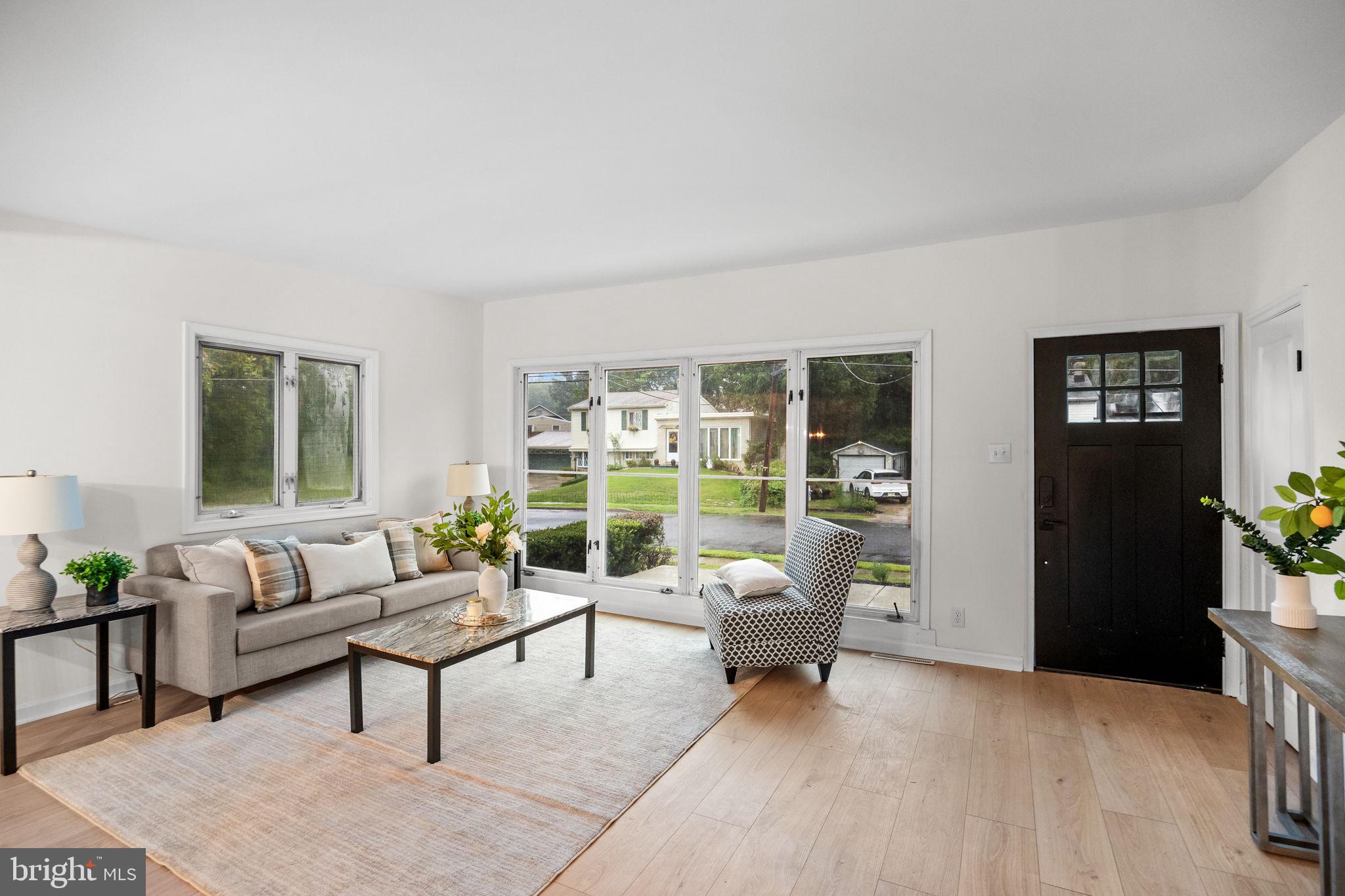 305 FAIRVIEW AVENUE