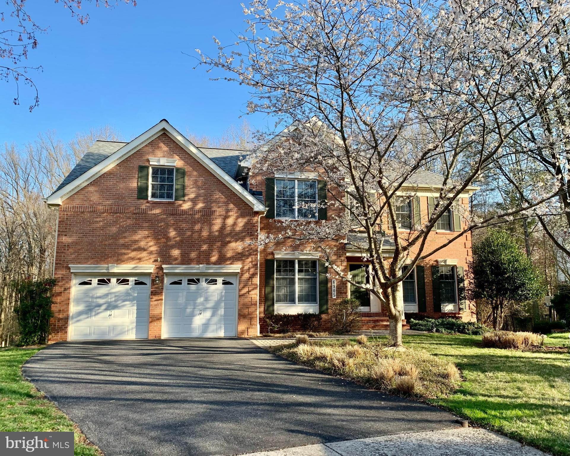 VILLAGE OF CEDAR RIDGE - Residential