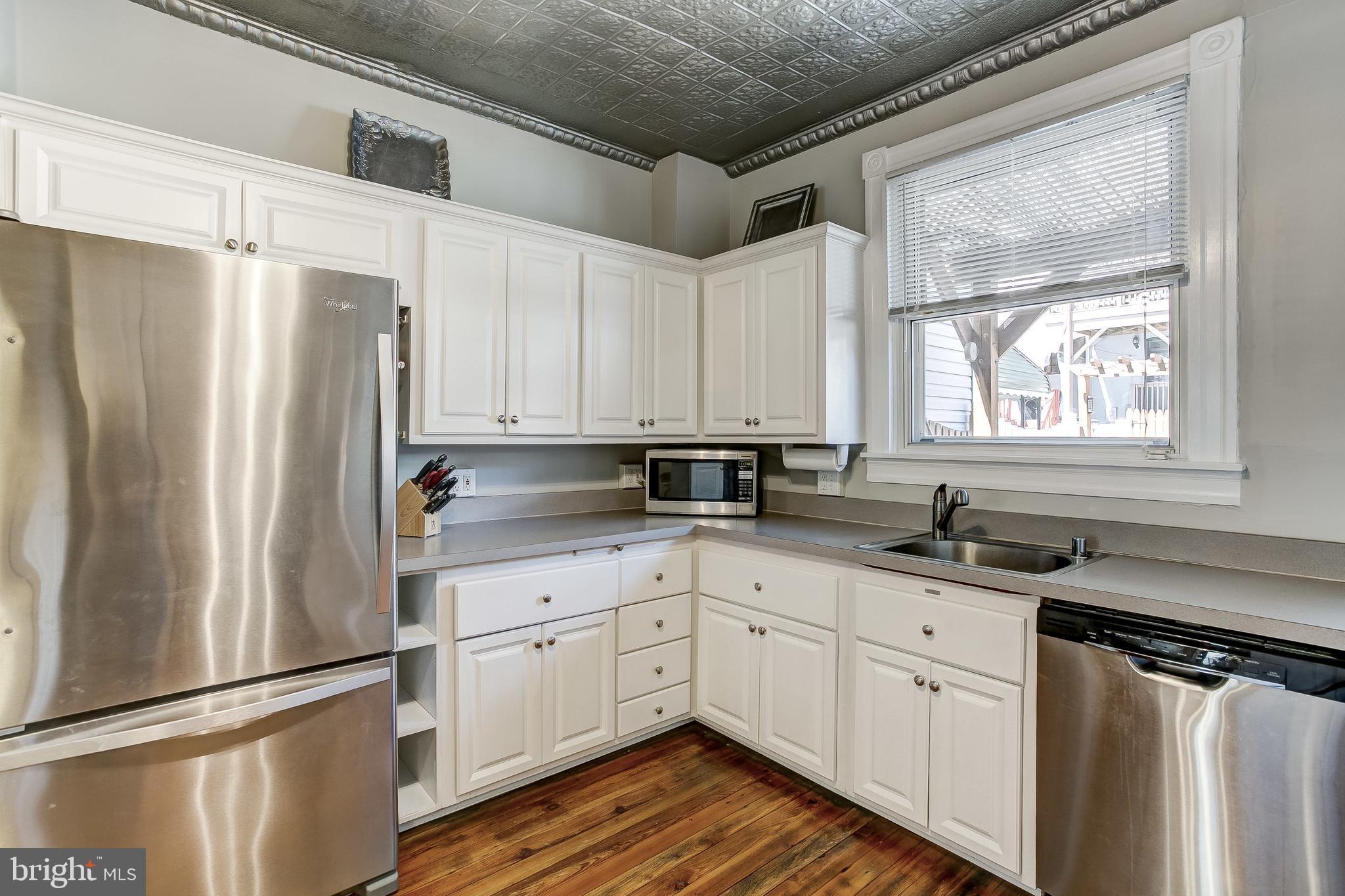 RIVERSIDE - Residential