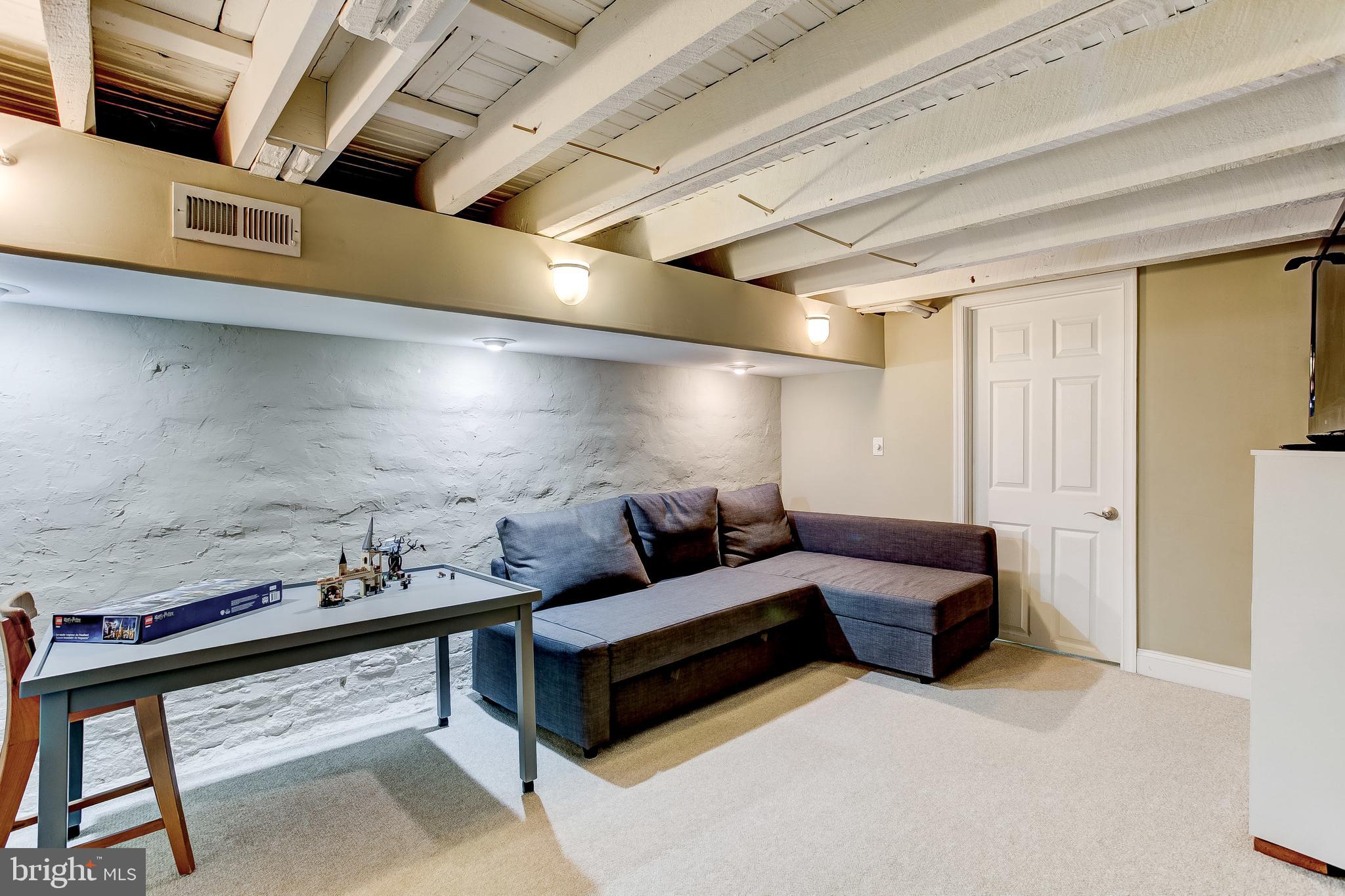 RIVERSIDE - Residential