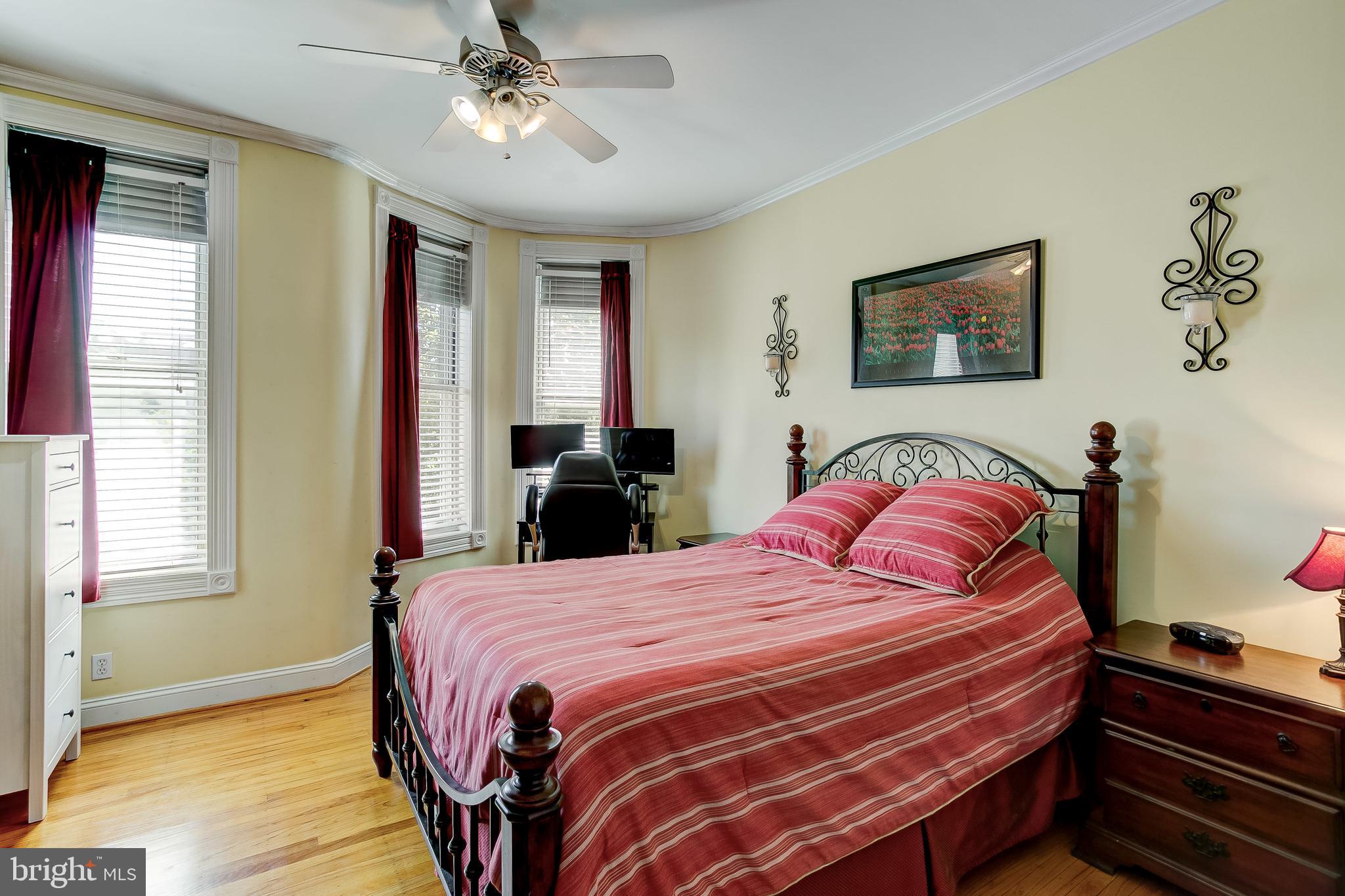 RIVERSIDE - Residential