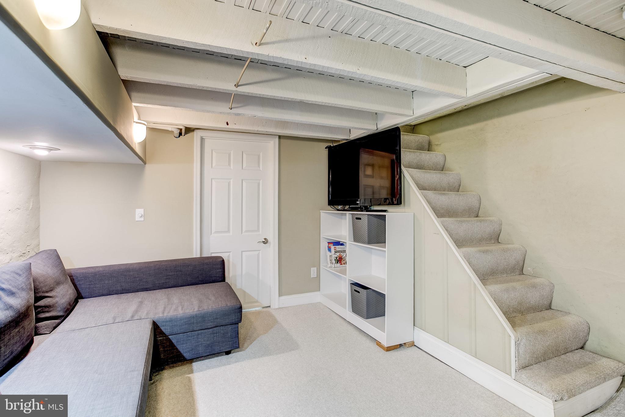 RIVERSIDE - Residential