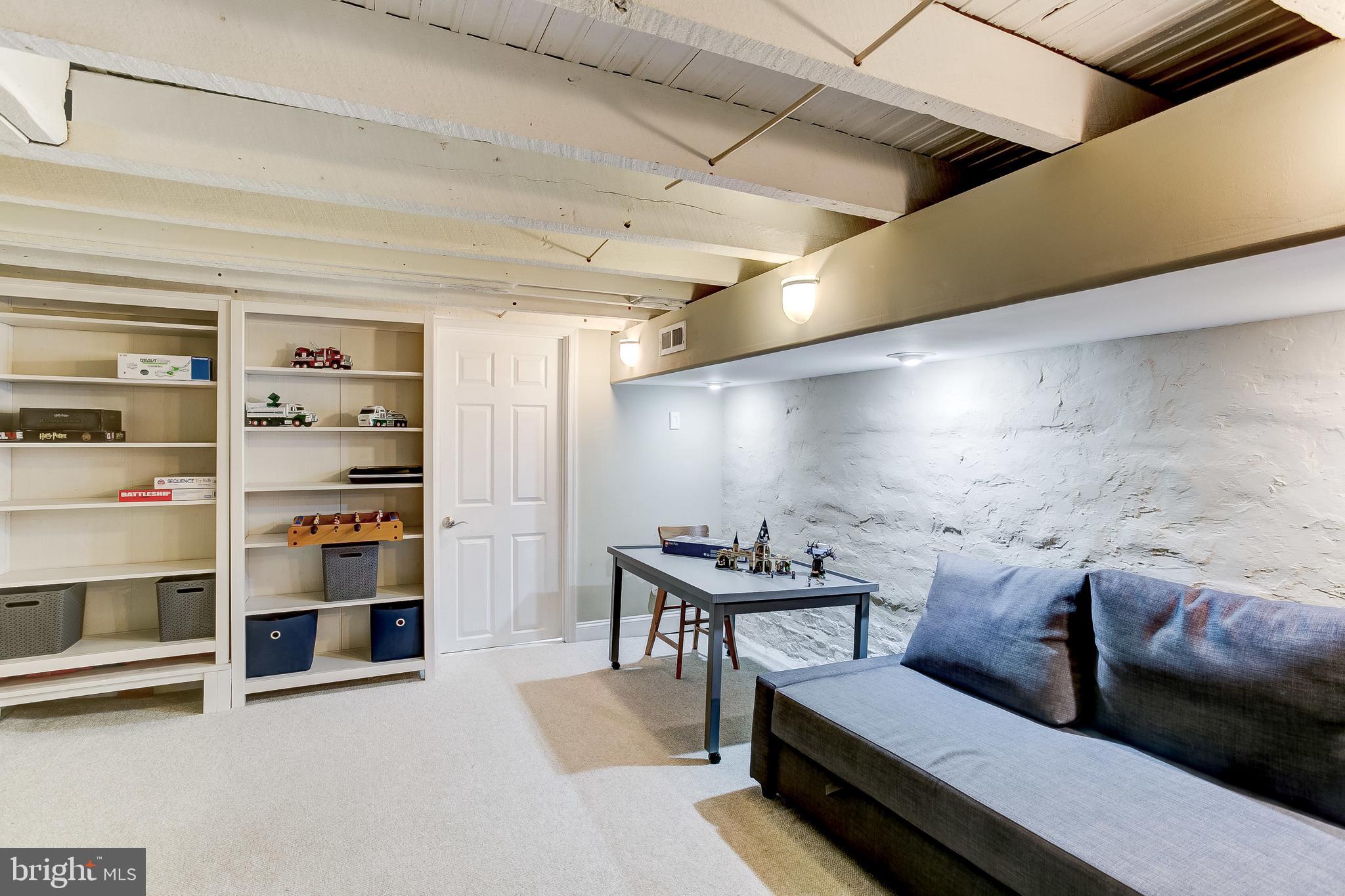 RIVERSIDE - Residential