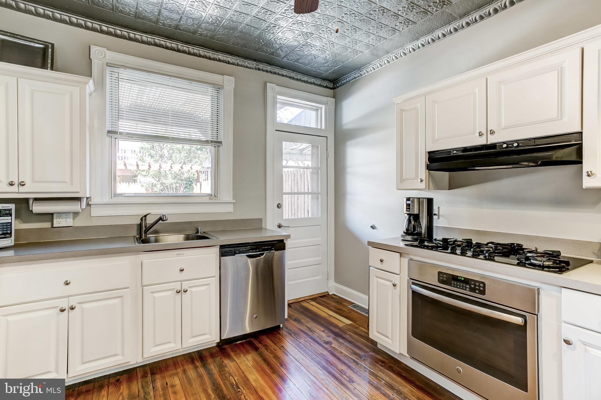 RIVERSIDE - Residential