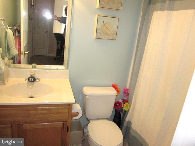 LOMBARD PINES - Residential