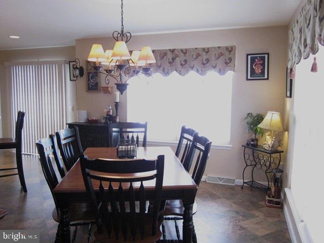 LOMBARD PINES - Residential