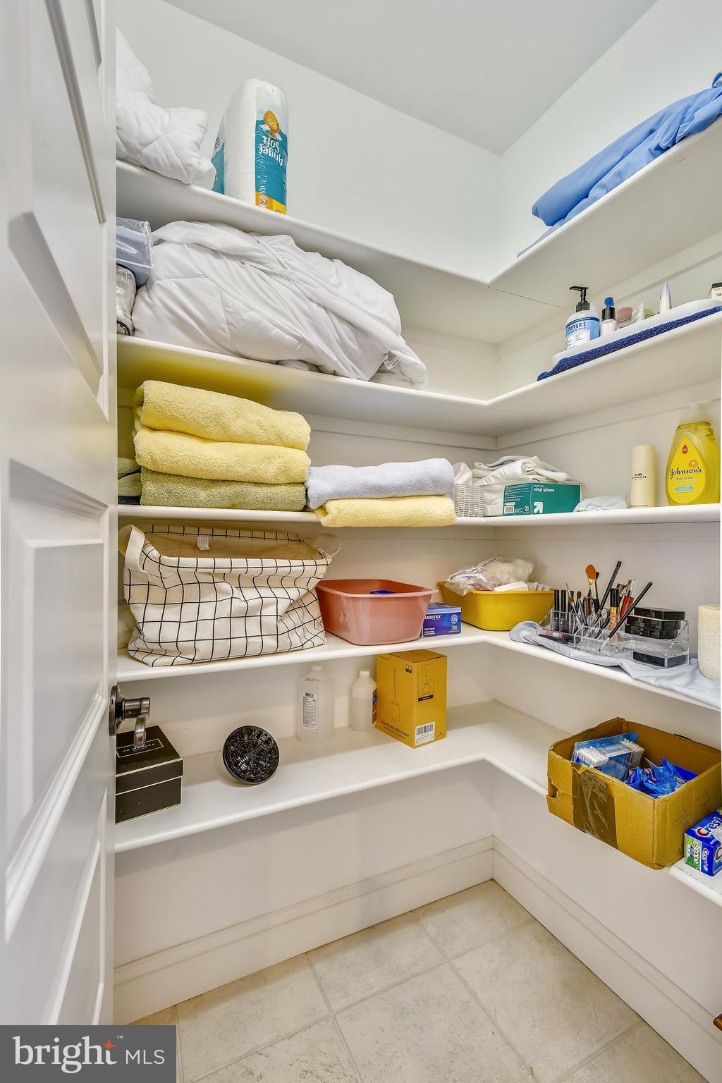 BELVOIR FARMS - Residential