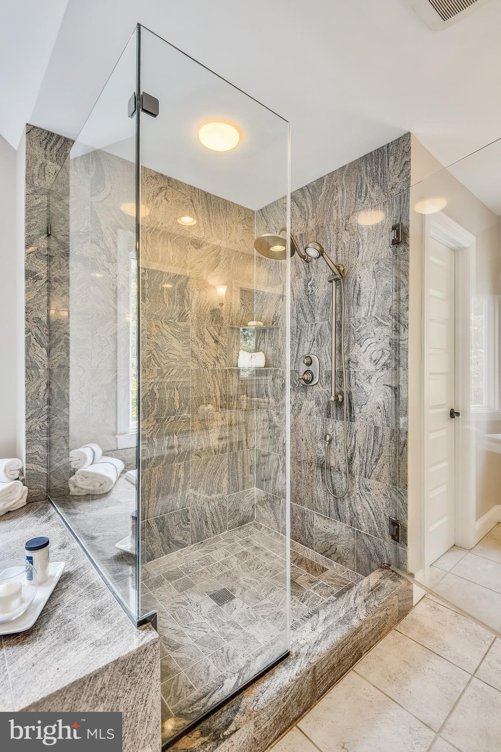 BELVOIR FARMS - Residential