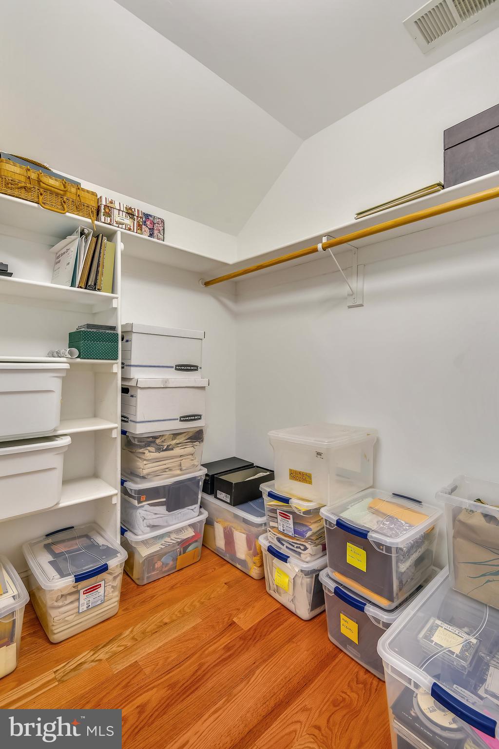 BELVOIR FARMS - Residential