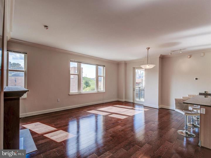 THE RITZ-CARLTON RESIDENCES - Residential Lease