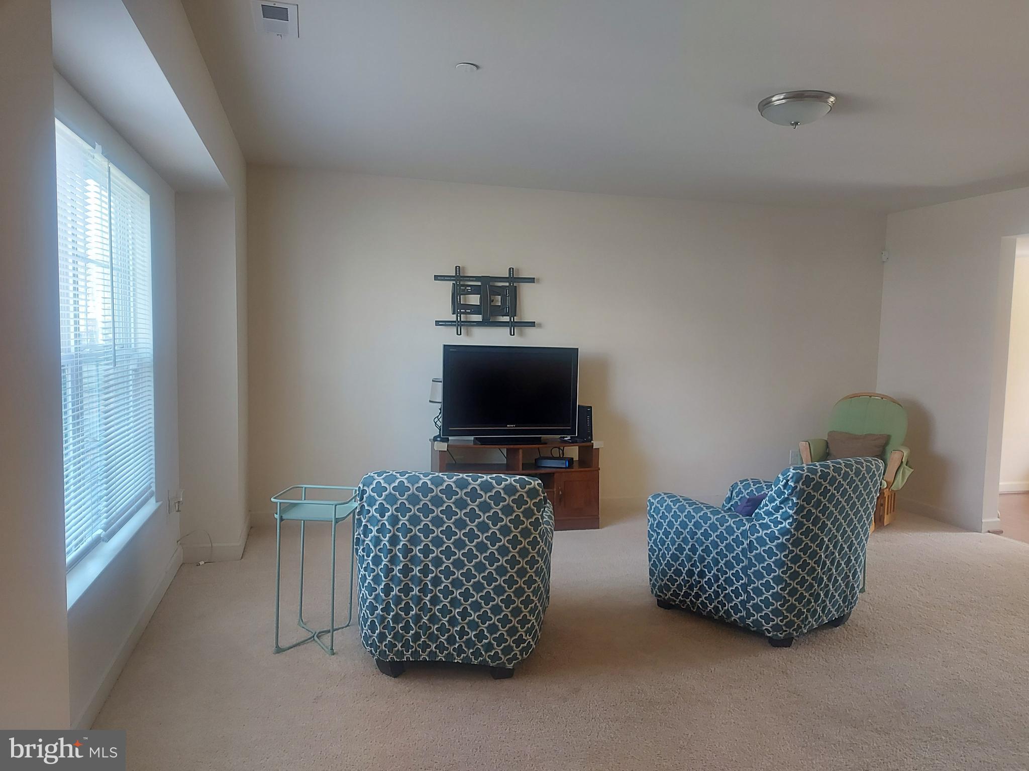 AVALON SHORES - Residential