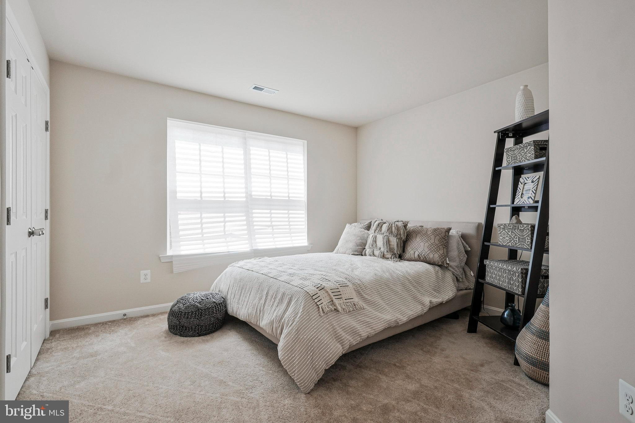 OLIVERS CROSSING - Residential