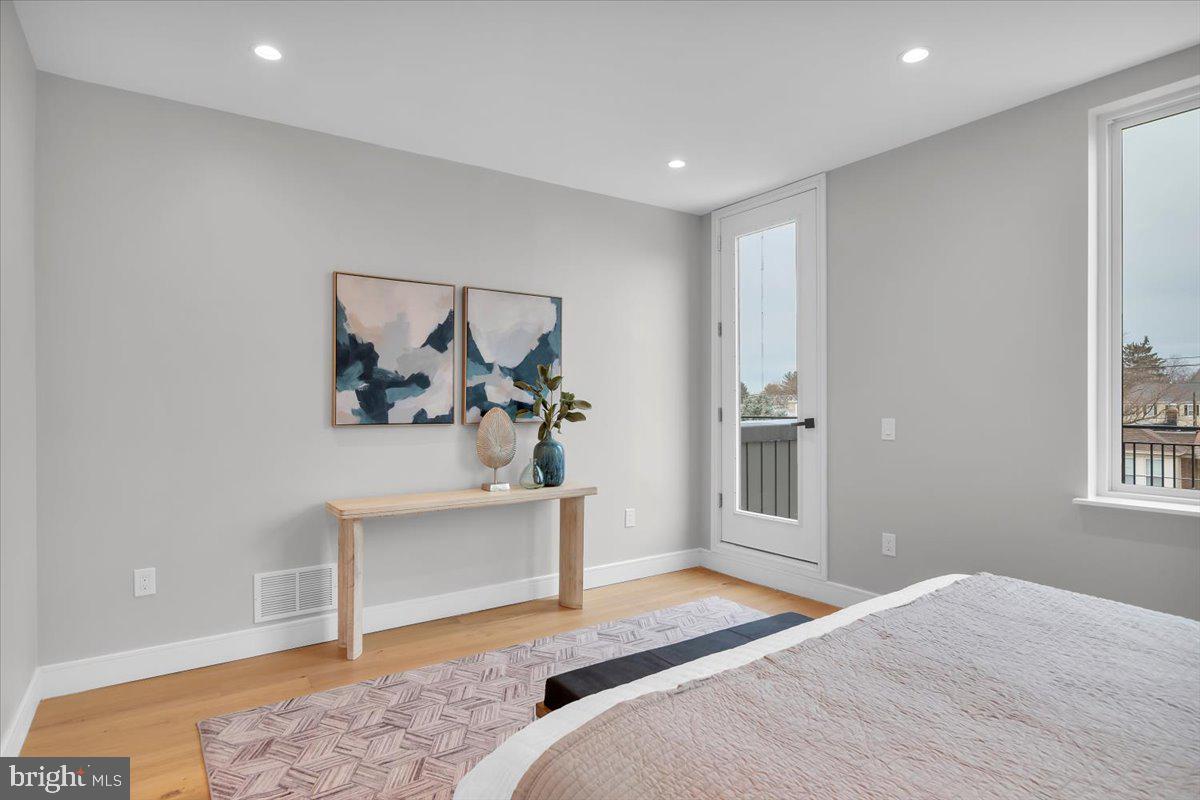 ROXBOROUGH - Residential