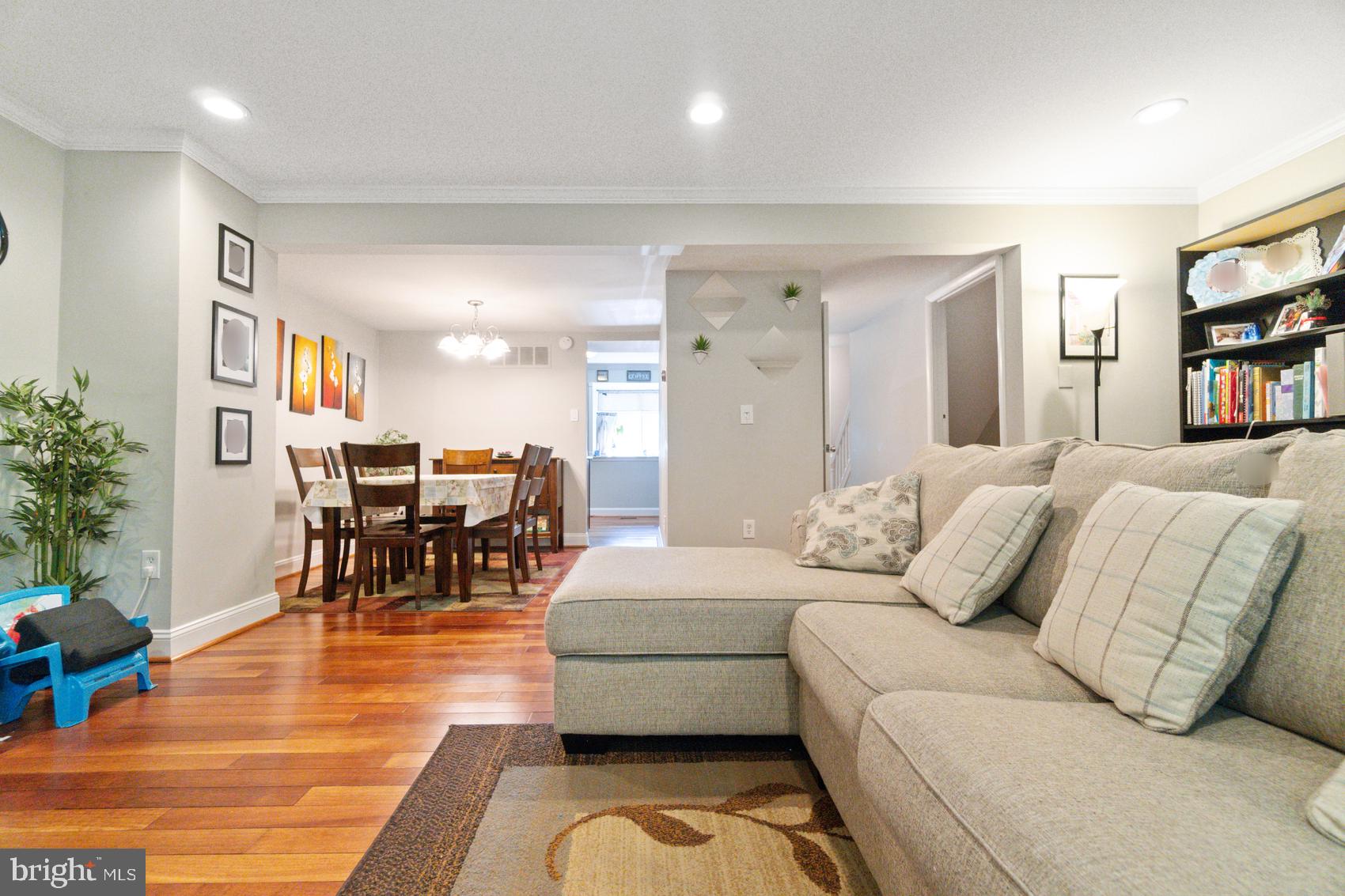 VILLAGE OF OWEN BROWN - Residential