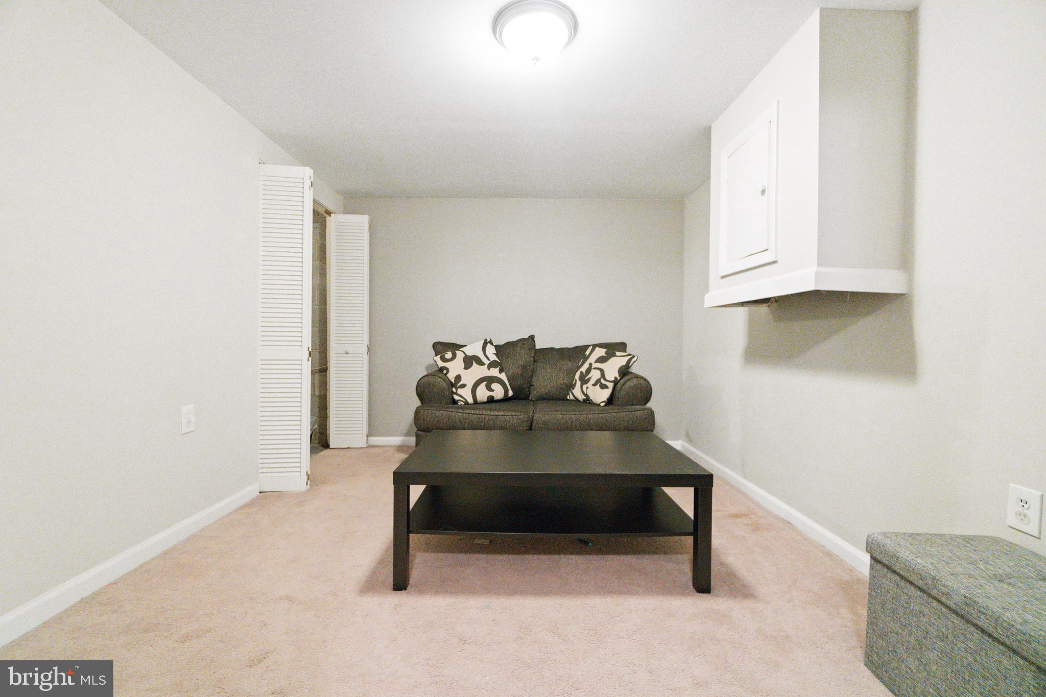 VILLAGE OF OWEN BROWN - Residential