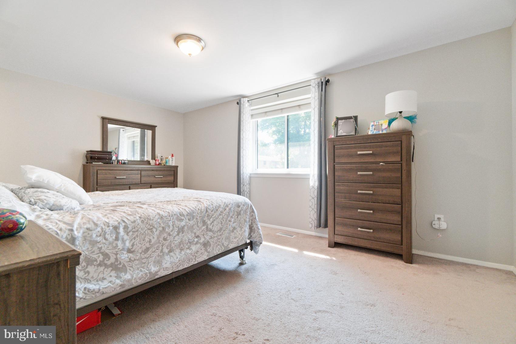 VILLAGE OF OWEN BROWN - Residential