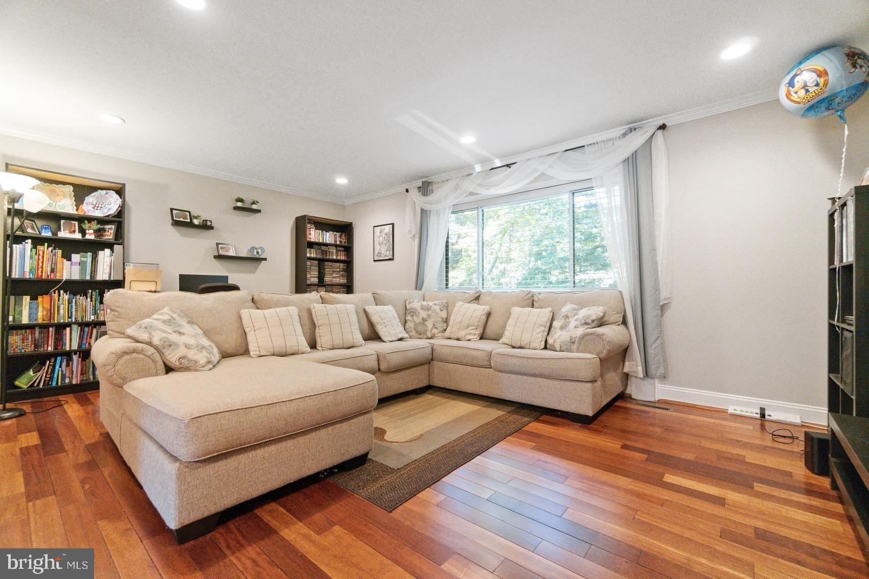 VILLAGE OF OWEN BROWN - Residential