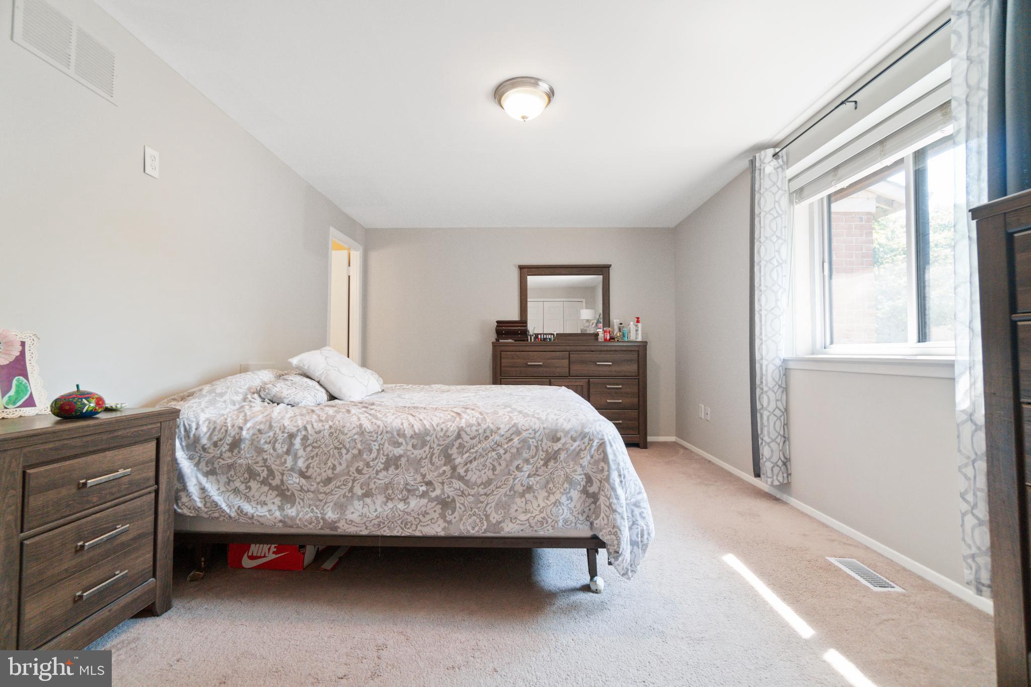 VILLAGE OF OWEN BROWN - Residential