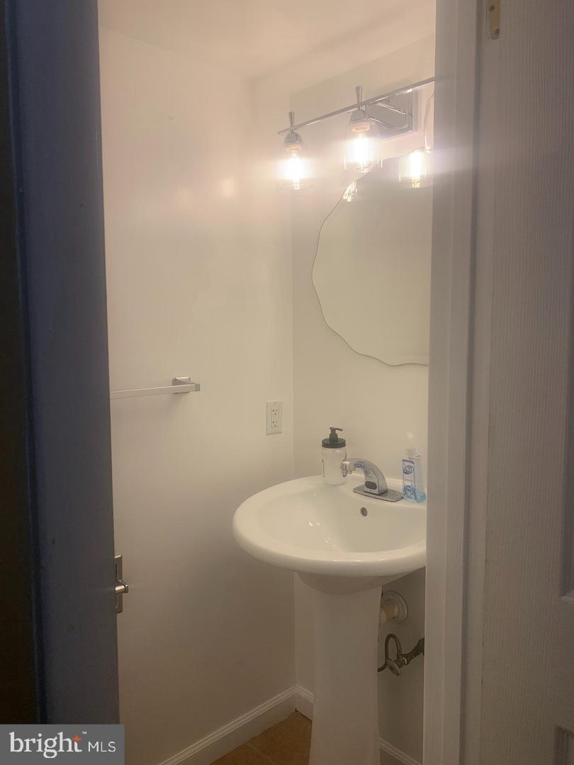 PROPHECY - Residential Lease