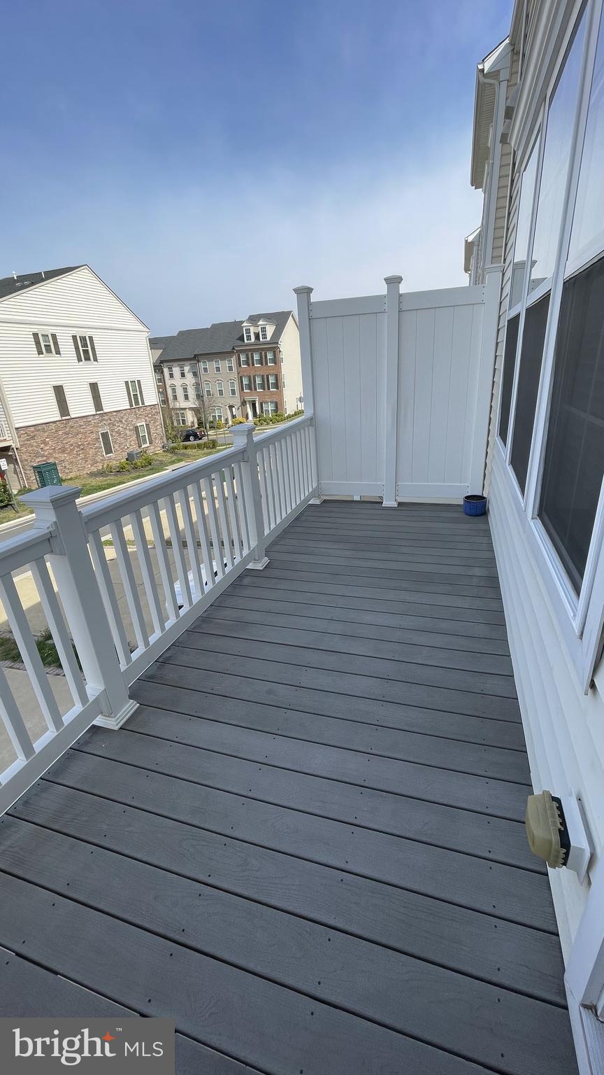 EMBREY MILL - Residential Lease