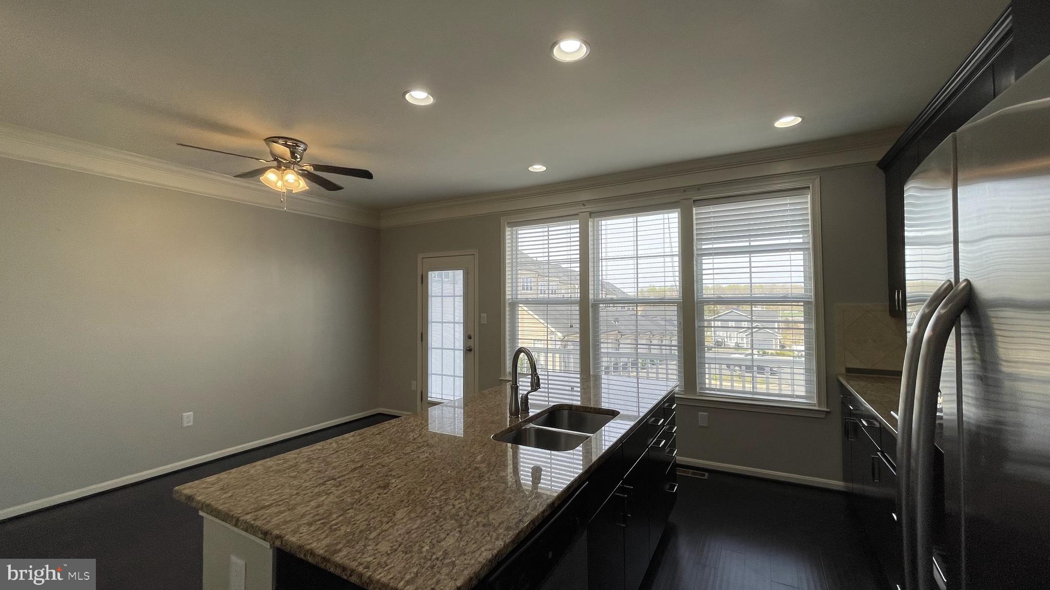 EMBREY MILL - Residential Lease