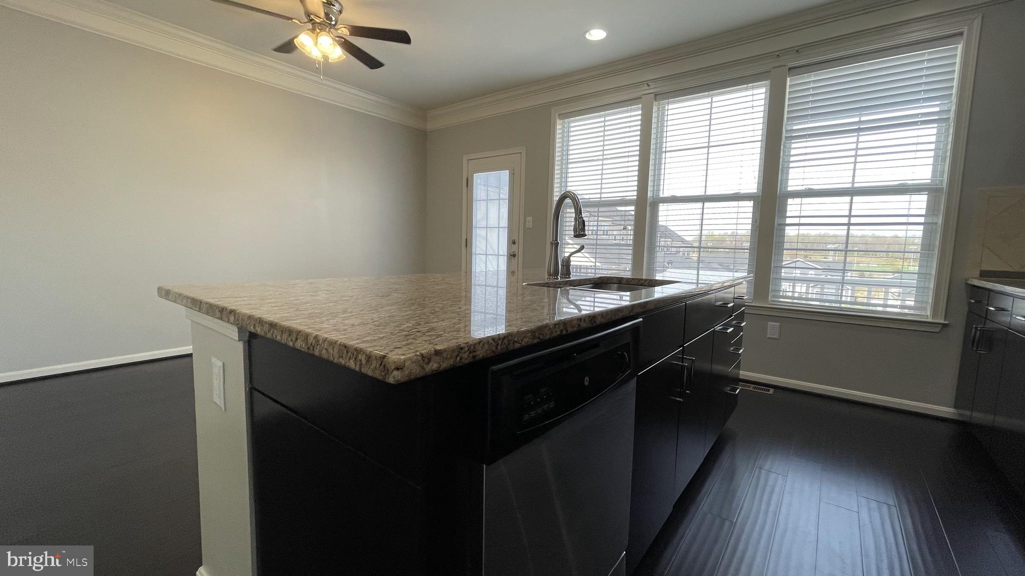 EMBREY MILL - Residential Lease