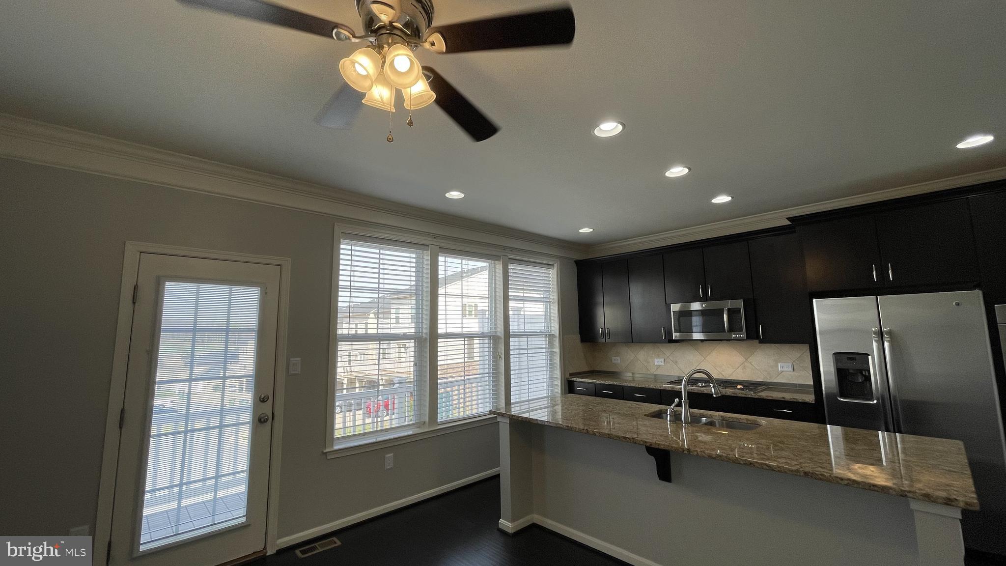 EMBREY MILL - Residential Lease