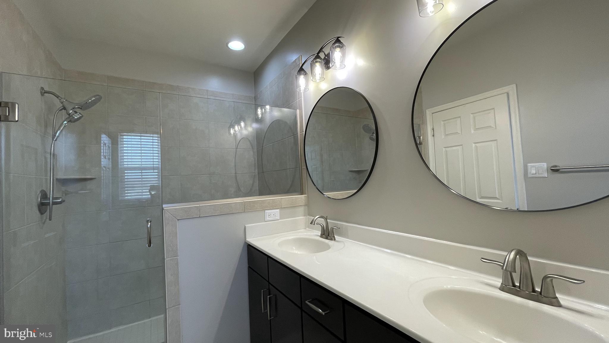 EMBREY MILL - Residential Lease