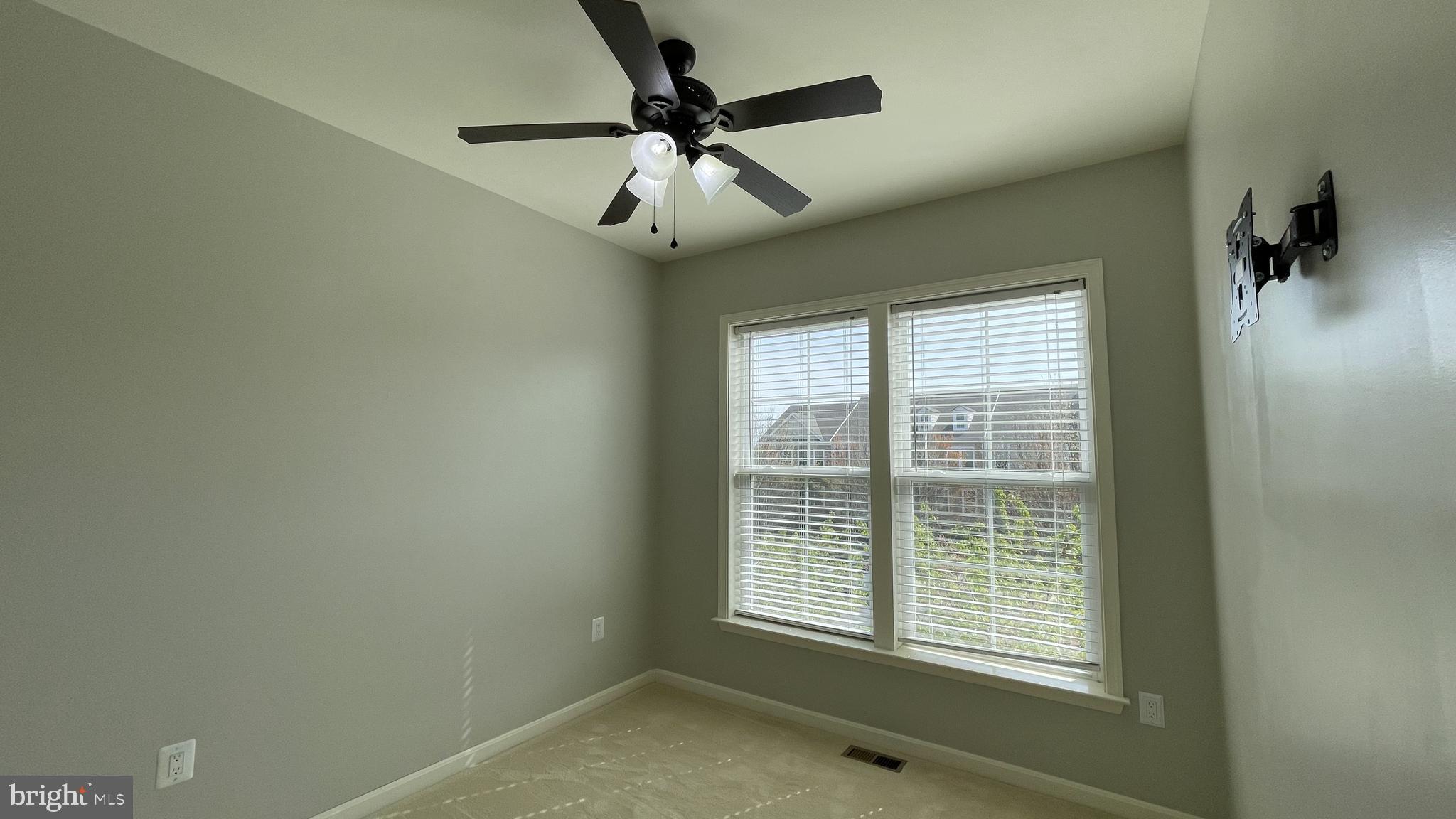 EMBREY MILL - Residential Lease