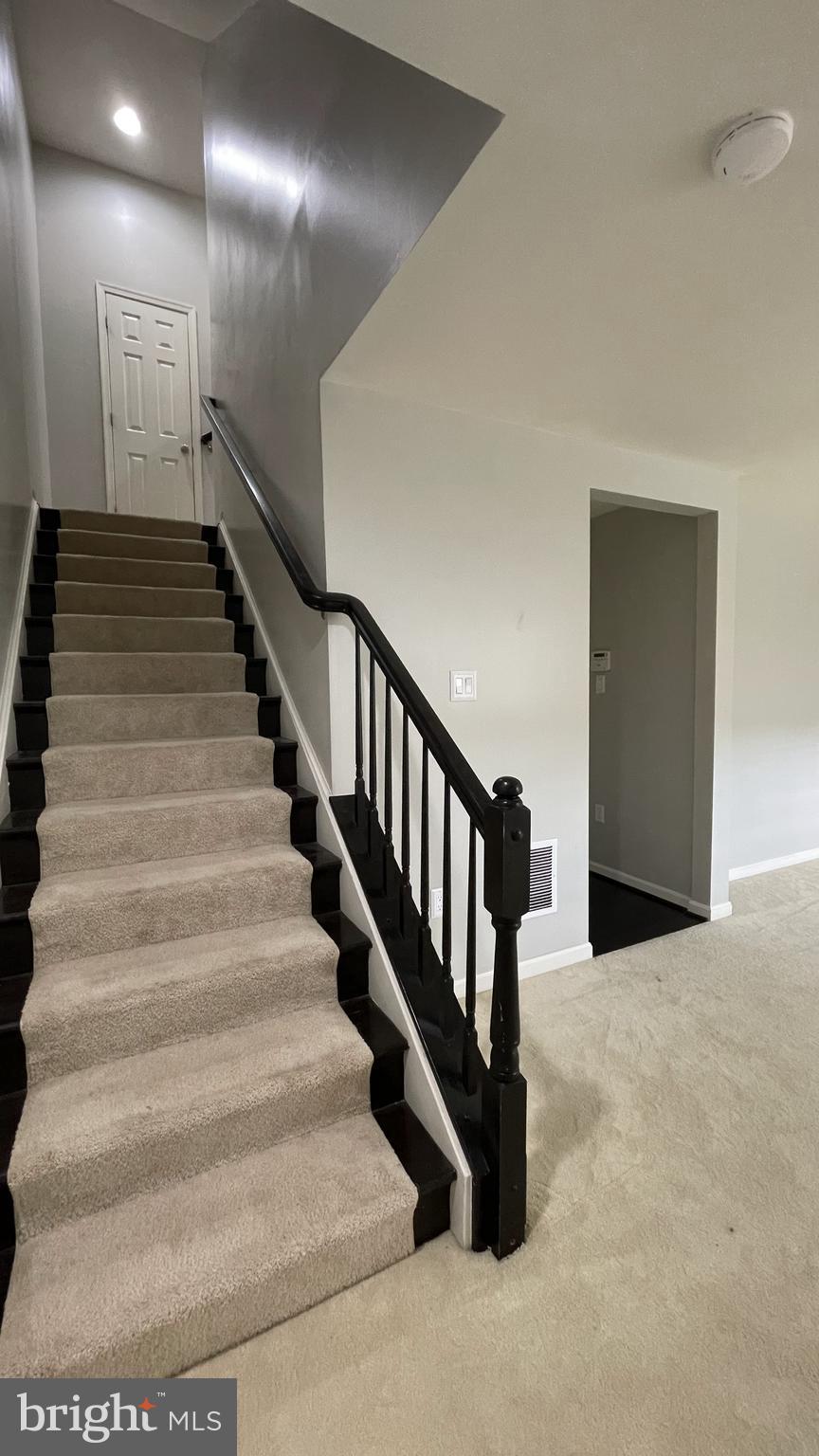 EMBREY MILL - Residential Lease