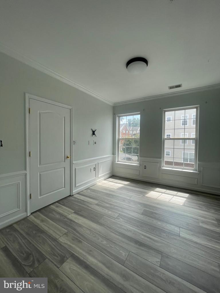 THE RESERVE CONDOMINIUMS - Residential Lease