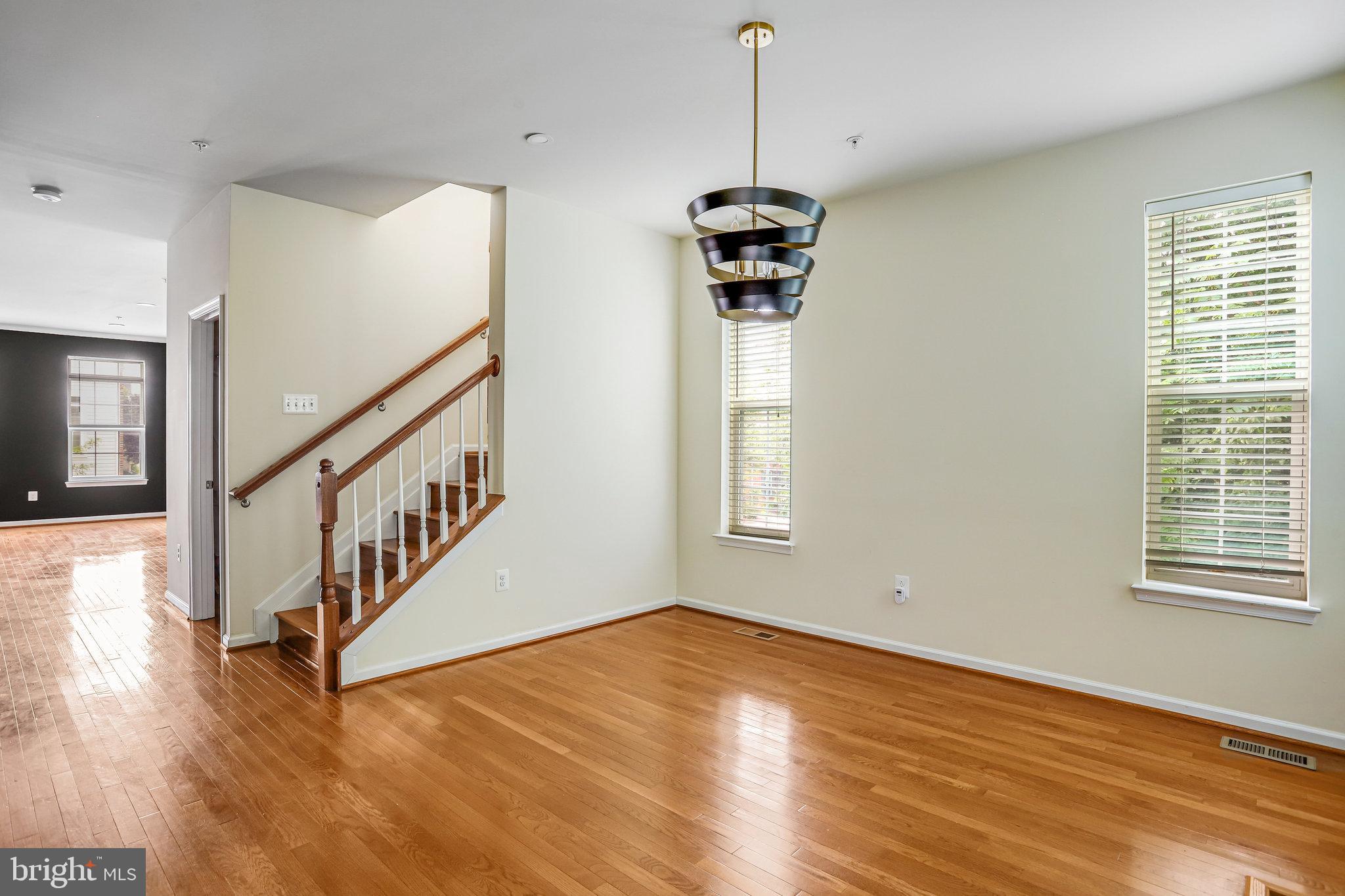 GATEWAY COMMONS - Residential Lease