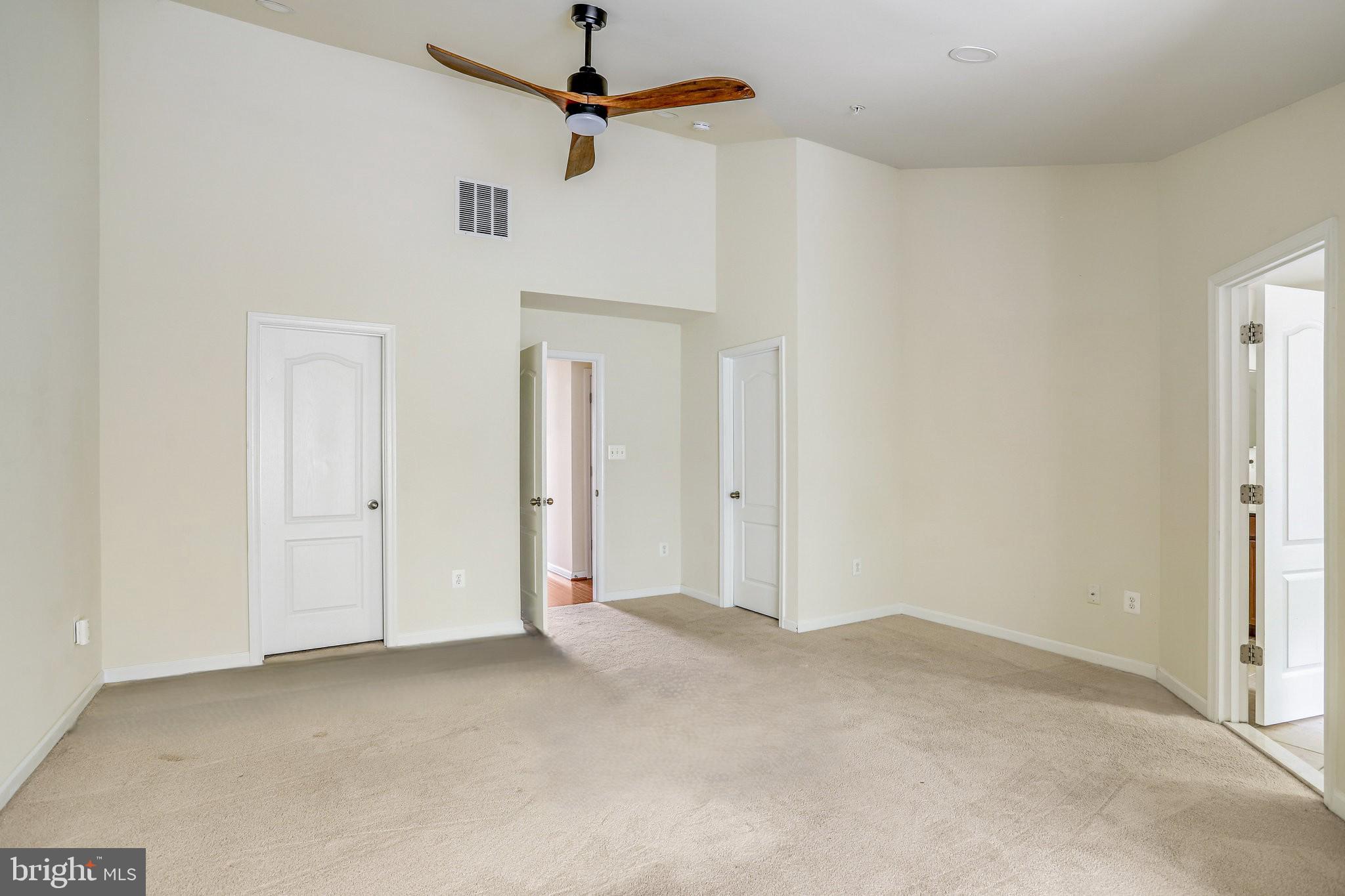 GATEWAY COMMONS - Residential Lease