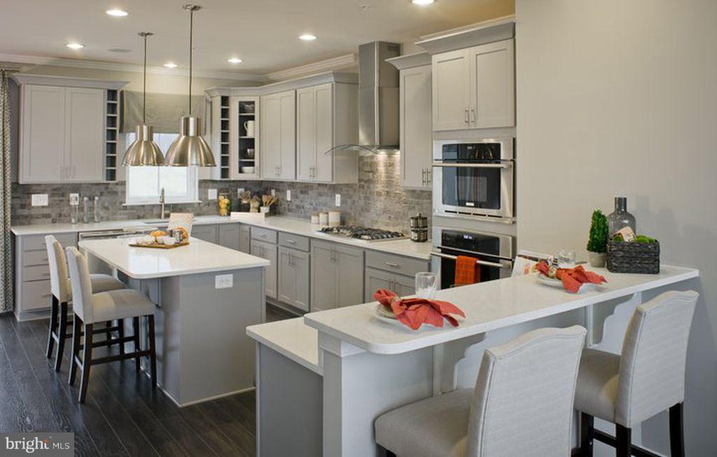 CLARKSBURG SQUARE - Residential