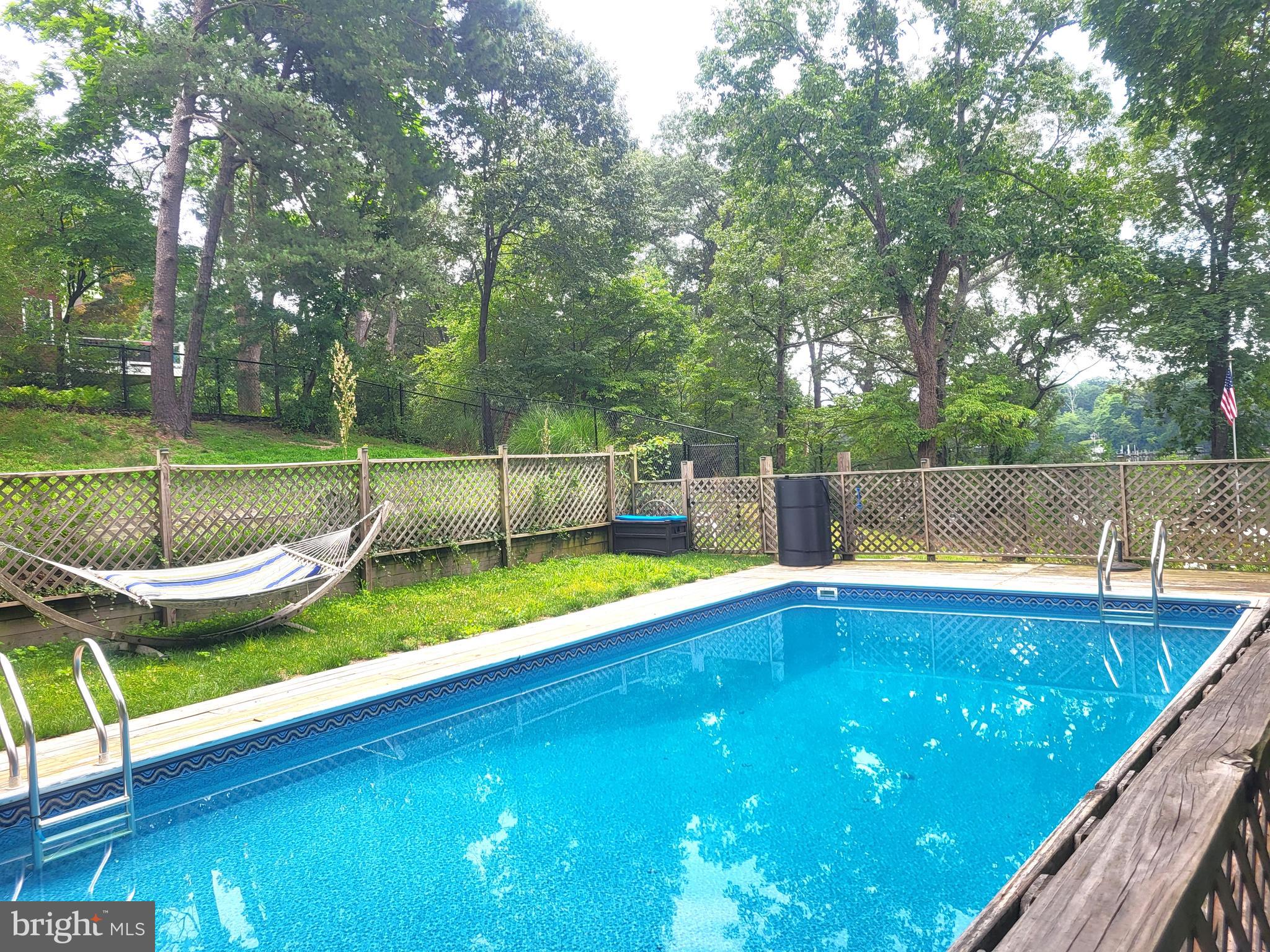 328 OAKDALE ROAD